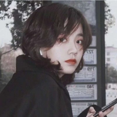 嘴硬的小朋友只能偷偷哭泣文案