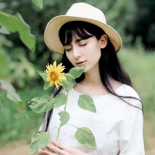 小清新头像戴帽子的女生头像