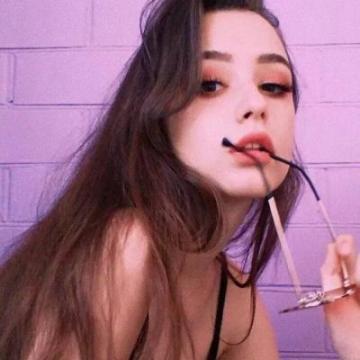2020欧美女生头像霸气冷艳高清图片有时候喜欢总是遥不可及