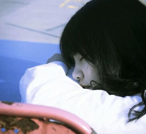 这么好看的女生头像,一定要有温柔的文案