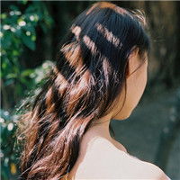 熟悉背影伤感女生头像qq头像扣扣居