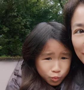 张庭女儿曾被嘲笑丑,如今12岁美出新天际,一副高级脸令人羡慕