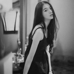 qq个性头像女生黑白高冷大全有气质又霸气的女生黑白头像