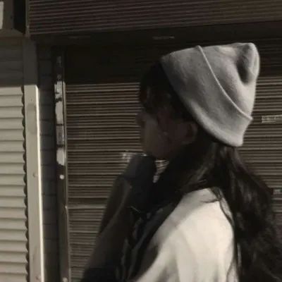 no.021文案,微丧头,一个人