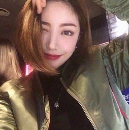 圆脸适合中分还是偏分女生头发往哪边偏好看爱秀美