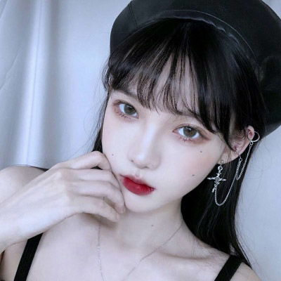 九人真人闺蜜头像女生同一人九张多张系列头像