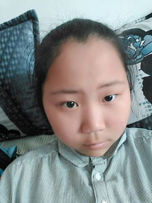 我朋友,十二岁女生94斤,身高153厘米,算重吗