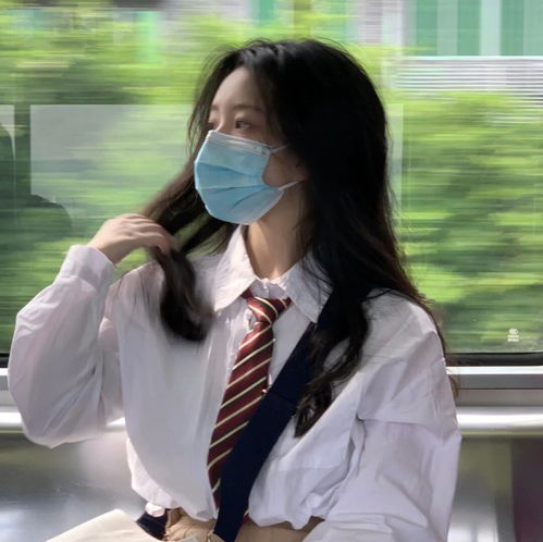 真人女生头像无人问津的港口总是开满鲜花