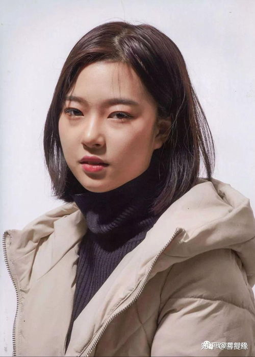 超强干货丨头像照片素材女青年女老年