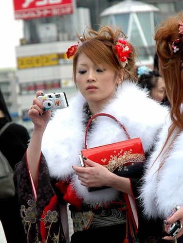日本成人节上的日本女孩组图