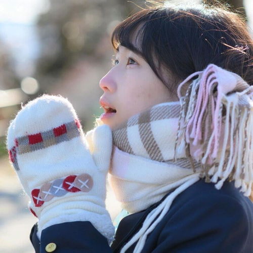 真人女生头像晨露蒙月色,清风随佳人