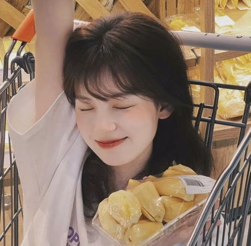 近期封神的爱意女生头像