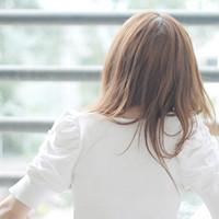 帮我找一个头像,跟他差不多的女生头像