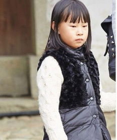 小沈阳12岁女儿近照曝光身高超过妈妈,曾被批丑今女大18变