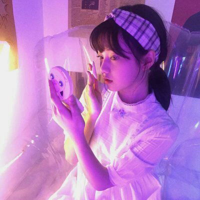 紫色头像女生真人唯美梦幻紫色头像图片大全集