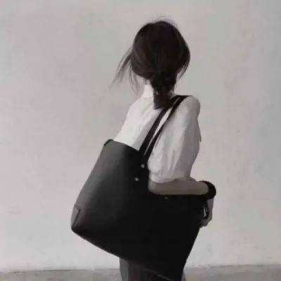 女生头像近在远方