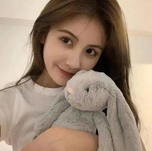 女生头像不介意孤独,比爱你舒服801