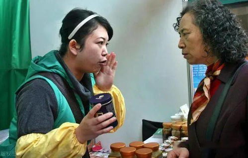 爸妈经常转发到朋友圈的十万加爆文,是怎么割老年人的韭菜