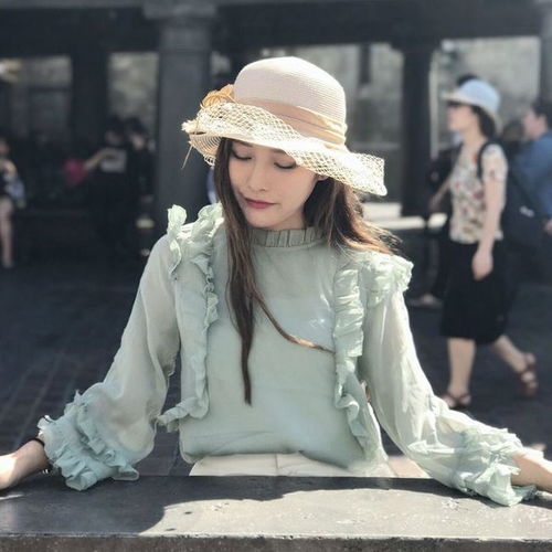 你说夏天该是什么颜色当然是绿色穿上薄荷绿秒变小仙女