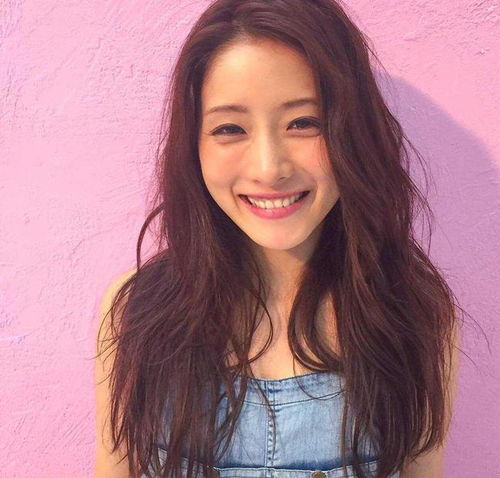 石原里美结婚了,娶他的男人不再普通,没想到十月的第一天就失恋