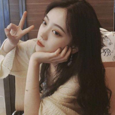 微信个性头像女生气质高冷华丽的外表隐藏着一颗冷酷的心