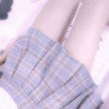 女生下半身露腿半身控短裙微信头像,女生头像图片