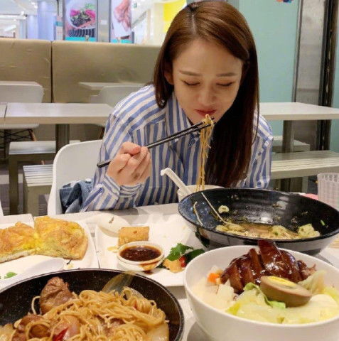 娱乐圈最能吃女星,一个比一个能吃,最后一个把剧组吃穷了