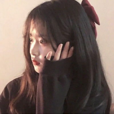 她笑着哭来着你猜她怎么笑着哭女生头像我要个性网
