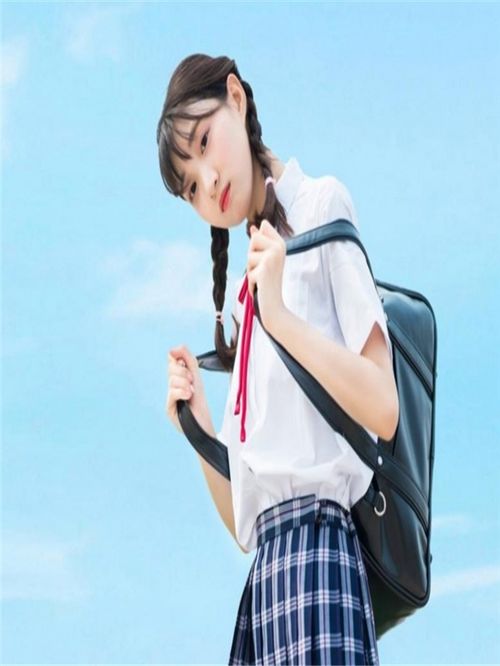 没有安全感的3大星座女生,比起恋爱更喜欢单身,喜欢潇洒自在