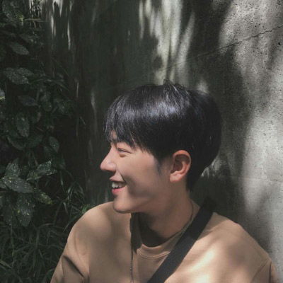 男生头像真人侧脸图片我们的感情不隔夜