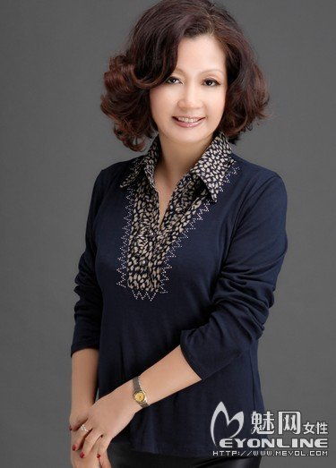 中年女装搭配,成熟的中年女人一支花4