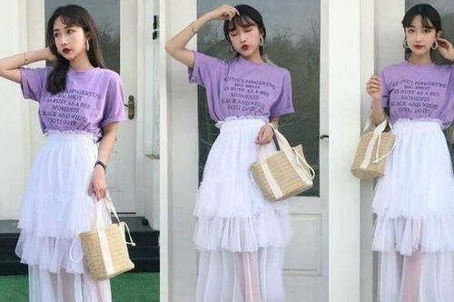 今年很火的紫色t恤夏天配上裙子穿更美