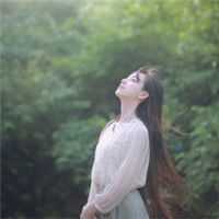 充满春天气息的微信女生头像说服自己不去想你