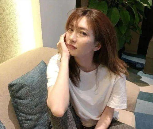 江疏影真人长啥样离开了精修ps后,胡歌眼光是个谜