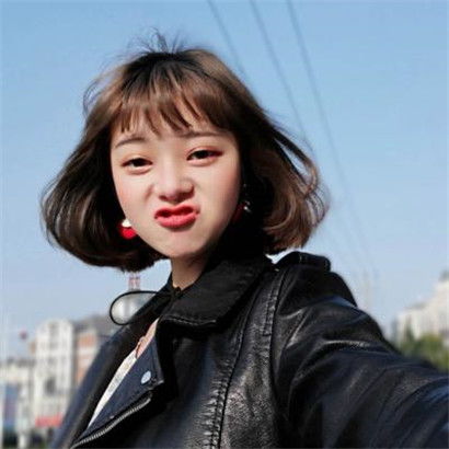 好看的短发女生头像,一生好运的打扮得很时尚的女生