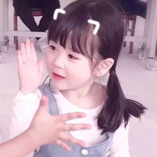 情侣头像单向的奔赴永远毫无意义