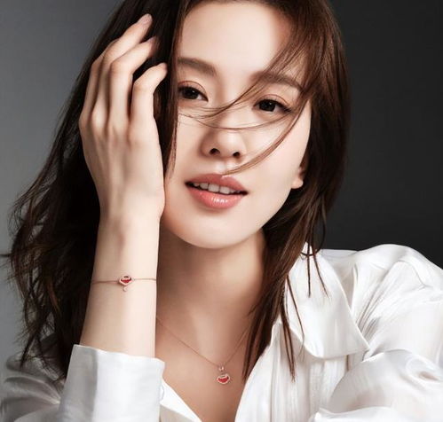 女星民国造型唐嫣可爱娜扎靓丽刘亦菲太惊艳,哪位是你心中最美