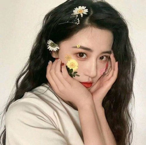 女生头像虽然我不那么有钱,但是我给你的爱却是独一无二的爱
