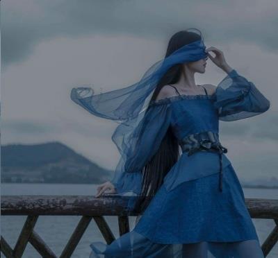 蓝色系神仙女生头像超好听二字女生网名