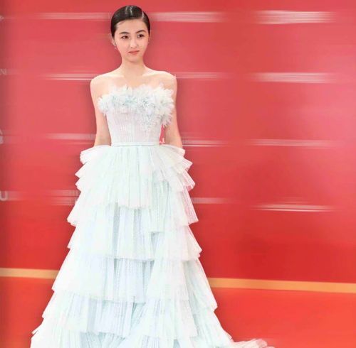 真人女生头像甜美仙气红毯