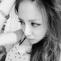 女生qq头像黑白寒夜只剩我孤独一个人