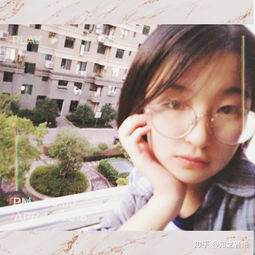 单眼皮小眼睛戴眼镜的女生剪短发是种什么体验
