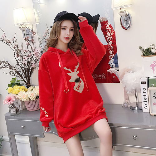 姐姐终于等到这款卫衣了8090后女人穿,美过大衣,胜过貂绒