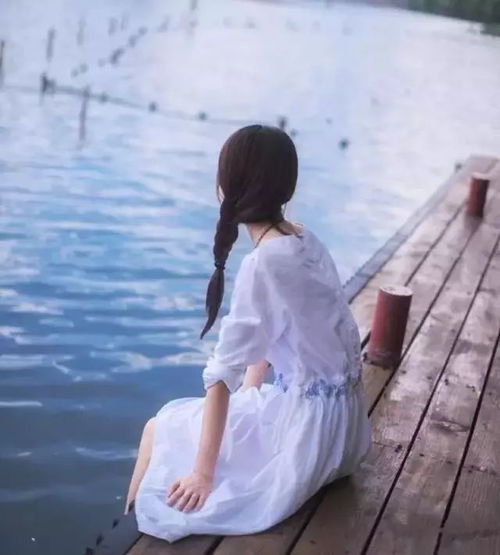 背影头像女霸气高冷郑先生