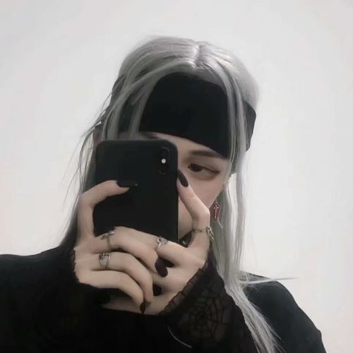 女生头像今年的风吹散了好多人