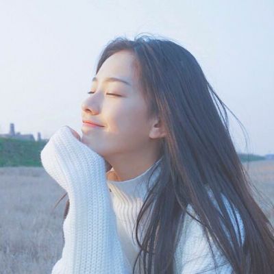 女生微信头像唯美侧脸,下一秒笑靥如花