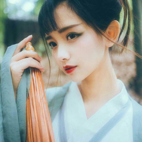清冷头像女真人董洁