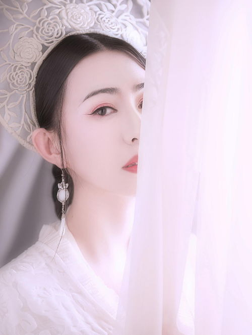 简约汉服写真盘子女人坊主题侯月客片