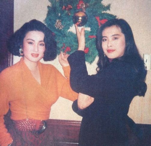 王祖贤加拿大扮圣诞老人,好美好美不老女神引爆回忆杀