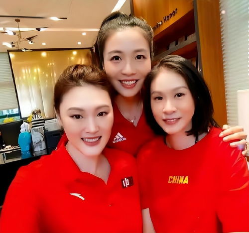 女排喜讯赵蕊蕊上任新职务,43岁魅力不减,单身状态依旧迷人